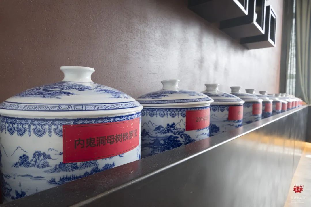茶品牌體驗(yàn)空間巡禮第八輯 | 和運(yùn)的茶營(yíng)銷(xiāo)道場(chǎng)插圖10 茶品牌體驗(yàn)空間巡禮第八輯 | 和運(yùn)的茶營(yíng)銷(xiāo)道場(chǎng)插圖10